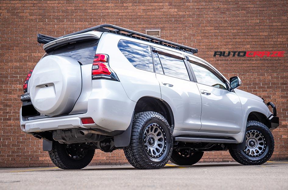 TOYOTA-PRADO-VECTOR-MATTE-BLACK